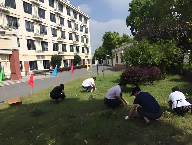 年公建民营敬老院价格表地址点击咨询AG真人新浜敬老院介绍：2025(图2)